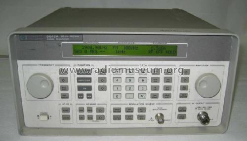 Signal Generator 8648A; Hewlett-Packard, HP; (ID = 1509919) Ausrüstung