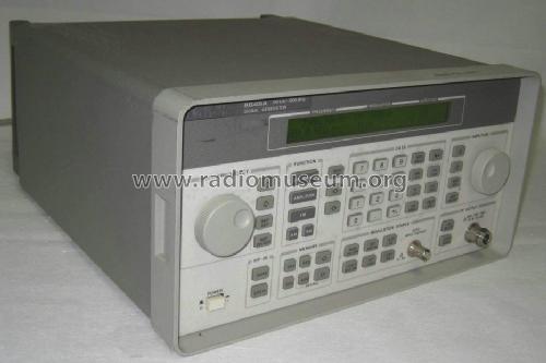 Signal Generator 8648A; Hewlett-Packard, HP; (ID = 1509924) Ausrüstung
