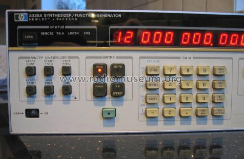 Synthesizer / Function Generator HP3325A; Hewlett-Packard, HP; (ID = 1598380) Ausrüstung