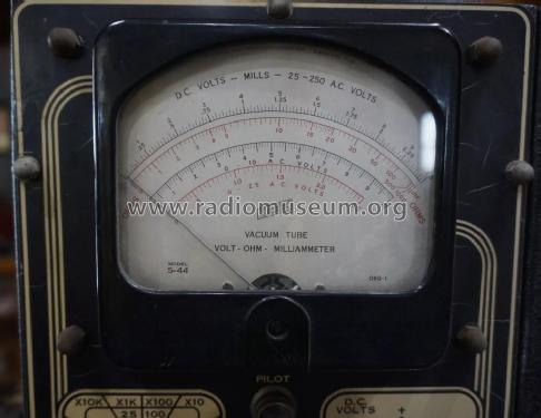 Vacuum Tube Volt Ohm Milliammeter 125; Hickok Electrical (ID = 3066726) Equipment