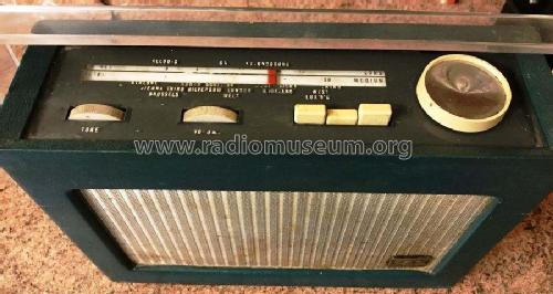 2104; HMV Brand, His (ID = 2119368) Radio