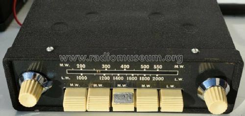 4200; HMV Brand, His (ID = 2634723) Car Radio