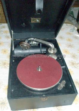 Gramophone 794; HMV Brand, His (ID = 2061373) TalkingM