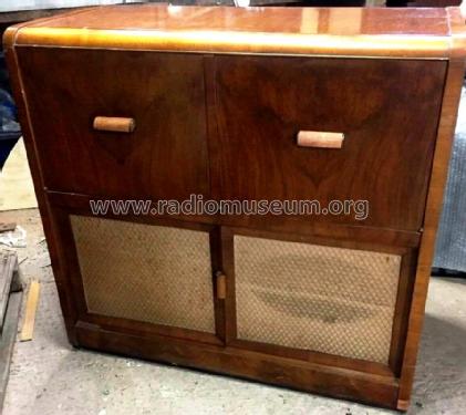 Auto-Radiogram 1614; HMV Brand, His (ID = 2398174) Radio