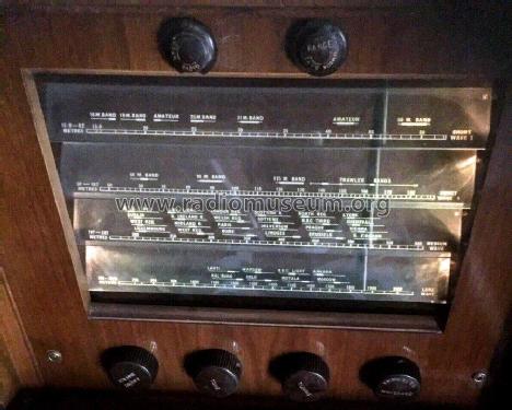 Auto-Radiogram 1614; HMV Brand, His (ID = 2398176) Radio