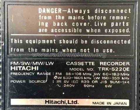 FM/SW/MW/LW Radio Cassette Recorder TRK-5220 E; Hitachi Ltd.; Tokyo (ID = 2104251) Radio