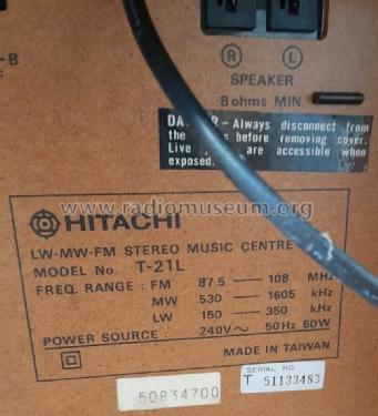 LW-MW-FM Stereo Music Centre T-21L; Hitachi Ltd.; Tokyo (ID = 2908238) Radio
