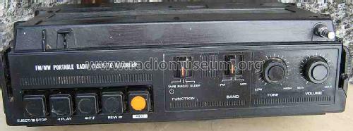 FM/MW Portable Radio Cassette Recorder TRK-5300 E; Hitachi Ltd.; Tokyo (ID = 494441) Radio