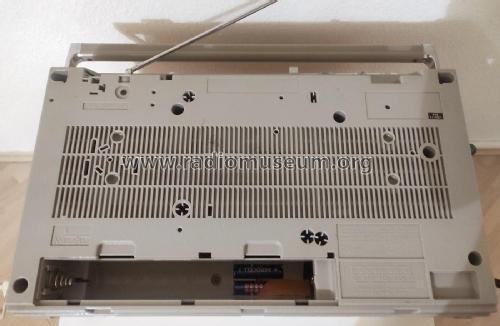 Stereo Cassette Recorder TRK-7990E; Hitachi Ltd.; Tokyo (ID = 3100951) Radio