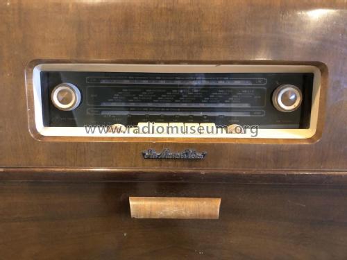 AM/FM Auto Radio-Gramophone 1633; HMV Brand, His (ID = 3049368) Radio