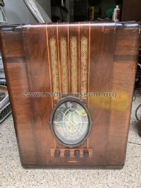 Tiffany Tone 73-TCh= 73-C; Horn Radio Mfg. Co., (ID = 2982172) Radio