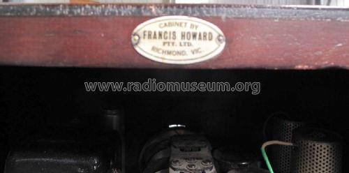 32; Howard Radio Pty. (ID = 2932048) Radio