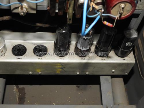 Electronic Horizontal Card Sorter - Lochkarten Sortiermaschine 82, 082; IBM; Armonk, N.Y. (ID = 3077369) Computer & SPmodules