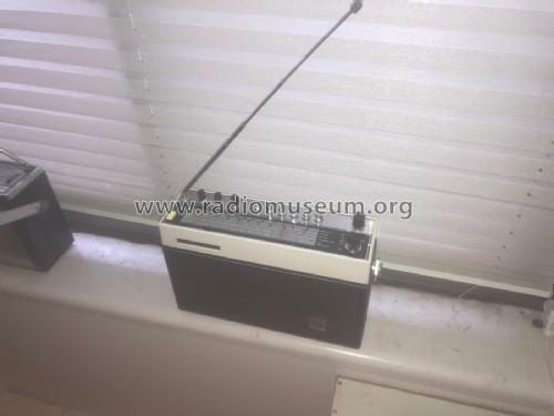 World Monitor 5-Band Radio P2920A Ch= R14GE; General Electric Co. (ID = 3138026) Radio