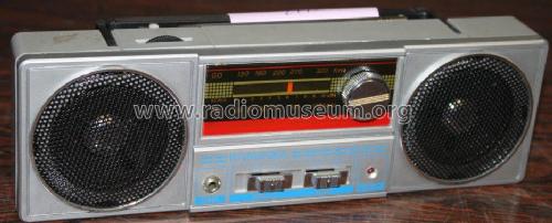 AM/FM Two Band Receiver F-323; International (ID = 1794090) Radio