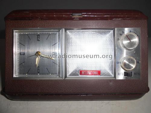 Travel Clock & Radio ; International (ID = 2322942) Radio