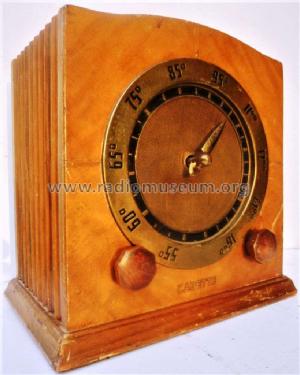 Kadette 22 Colonial Clockette; International Radio (ID = 2172879) Radio