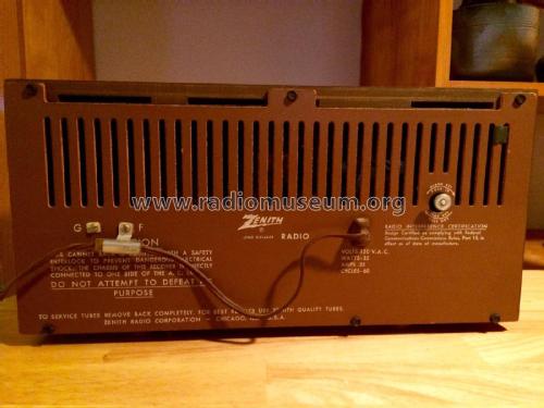 X390 Clock Radio Ch= 7N06; Zenith Radio Corp.; (ID = 2169707) Radio