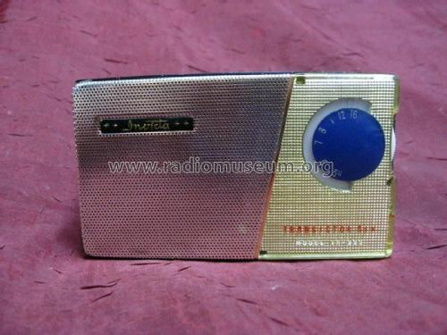 Transistor Six TR-222; Invicta Toyomenka, (ID = 3064382) Radio