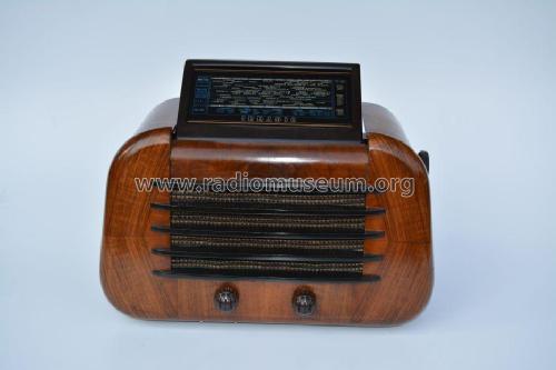 BM16 Lusso; Irradio; Milano (ID = 2126053) Radio