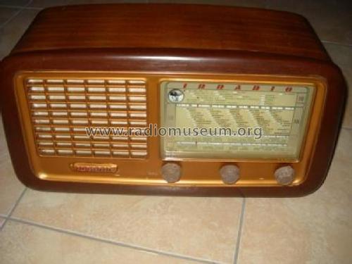 FL24 Lusso; Irradio; Milano (ID = 1371797) Radio