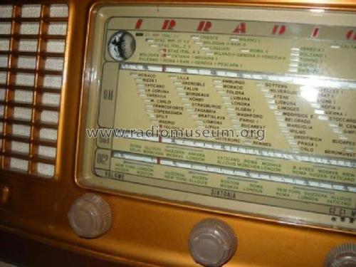 FL24 Lusso; Irradio; Milano (ID = 1371799) Radio