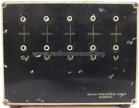 Capacitor Box 20 µF; Iskolai Taneszközök (ID = 1569657) Equipment