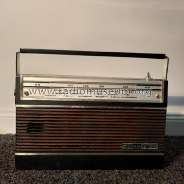 Tiny 33 ; ITT-KB; Foots Cray, (ID = 2745599) Radio