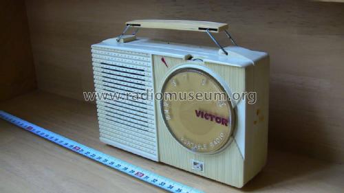 Victor Portable Radio PR-5; JVC - Victor Company (ID = 2759742) Radio