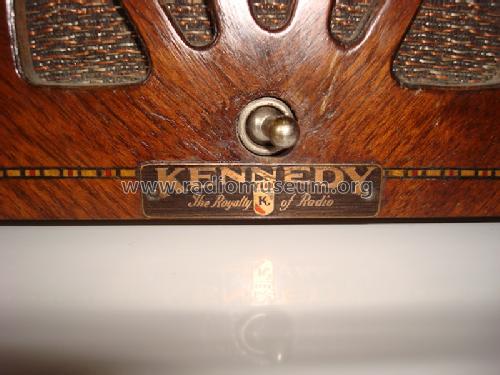 324 B 3256; Kennedy Co., Colin B (ID = 1425971) Radio