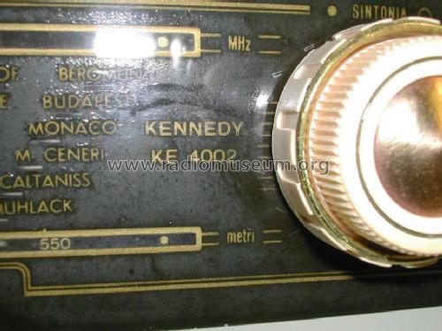 KE4002; Kennedy marca / (ID = 665730) Radio