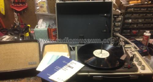 Stereo Portable Phonograph Model Eleven ; KLH R&D Co.; (ID = 1467222) Ton-Bild