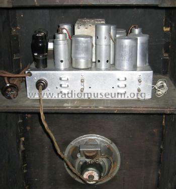 Console, 5 valves ; Kriesler Radio (ID = 1484123) Radio