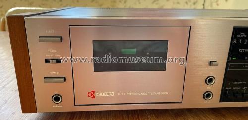 D-611; Kyocera Corporation (ID = 2853956) R-Player