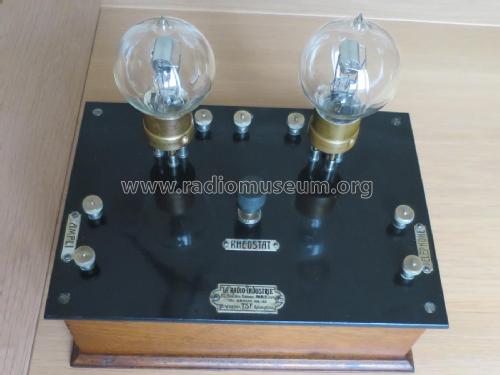 Amplificateur BF à 2 lampes ; La Radio-Industrie (ID = 2981791) mod-pre26