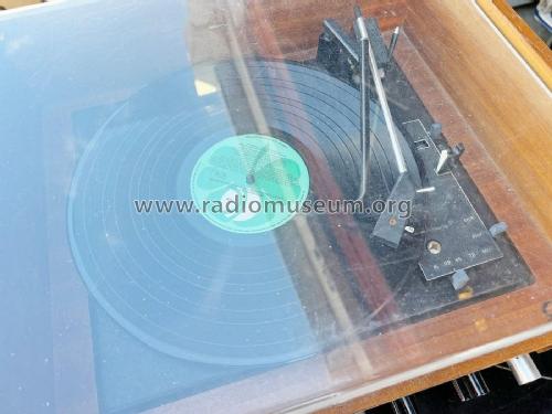 Stereo Record Player/ AM tuner ; La Wood Television (ID = 3080228) Radio