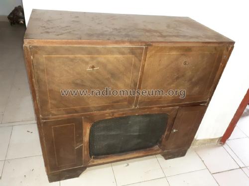 Royal Consola con tocadiscos y componentes Douglas; Unknown - CUSTOM (ID = 2517347) Radio