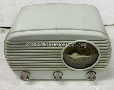 L-40; First Radio, Manent (ID = 2101216) Radio