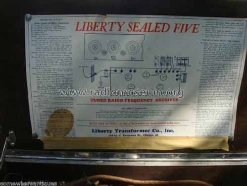 Sealed Five Standard ; Liberty Transformer (ID = 1003253) Radio