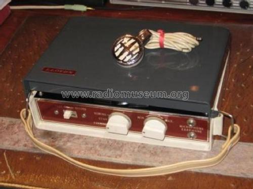 Portable Tape Recorder ; Lloyd's Electronics; (ID = 989492) Ton-Bild