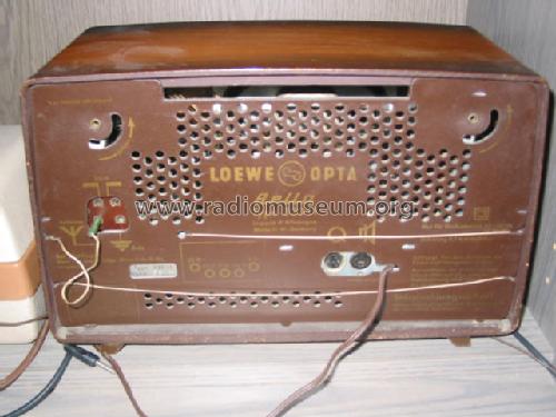 Bella 32011W; Loewe-Opta; (ID = 152661) Radio