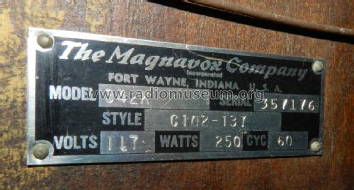 342K CR-202C and AMP-109; Magnavox Co., (ID = 2656323) Radio