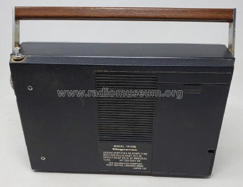 AC/Battery Solid State 1R1286 ; Magnavox Co., (ID = 2894116) Radio