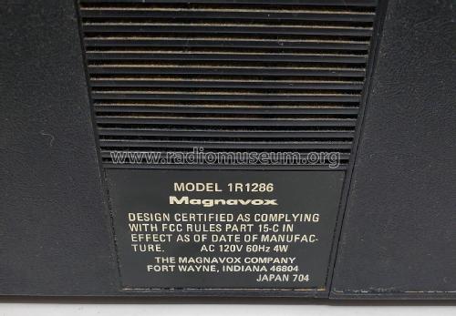 AC/Battery Solid State 1R1286 ; Magnavox Co., (ID = 2894118) Radio