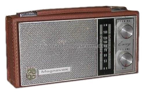 AM82 ; Magnavox Co., (ID = 330885) Radio