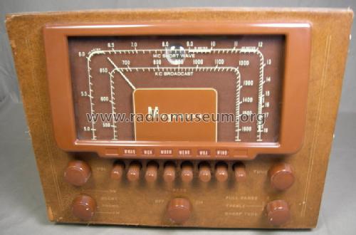 CR-188 ; Magnavox Co., (ID = 1241525) Radio