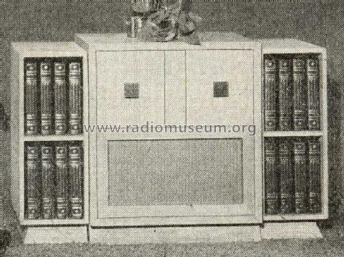 Modern Symphony ; Magnavox Co., (ID = 1189039) Radio