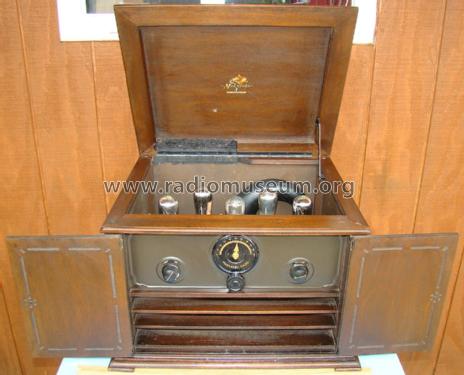 TRF50 Receiving Set; Magnavox Co., (ID = 1234006) Radio