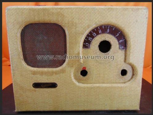 130U Camera Style Radio ; Majestic Radio & (ID = 2009879) Radio