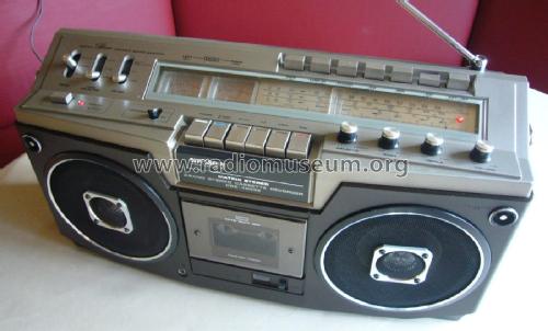 Superscope - Matrix Stereo - 3 Band Stereo Cassette Recorder CRS-4503S ; Superscope, Geneva (ID = 1840486) Radio